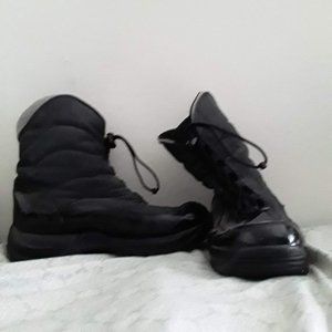 Black Snow Boots Size 9